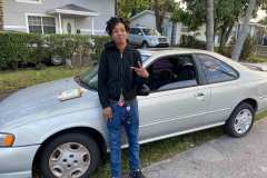 customer-selling-car